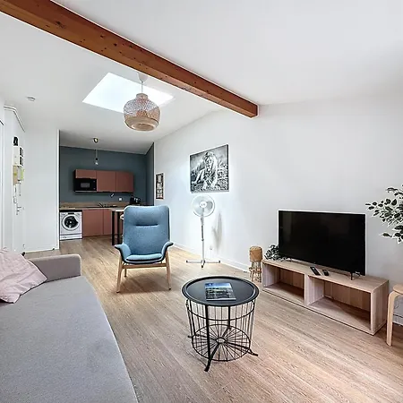 Apartment Tour D'auvergne: Near Cathedral And Place De Jaude