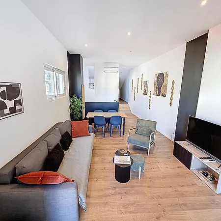 Apartment Tour D'auvergne: Near Cathedral And Place De Jaude